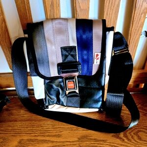 Incredible Seat Belt Bag. Made Out Of Seat Belts! All Recycled Seat Belts.